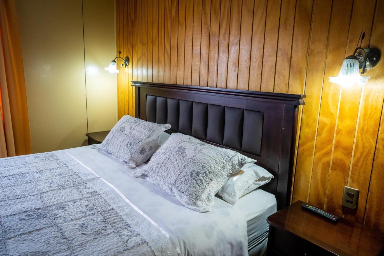 プエルト・ナタレス Casa Lucy Bed & Breakfast エクステリア 写真